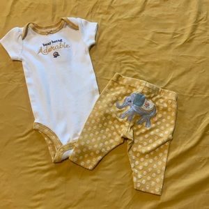 Girls Newborn Carter’s Outfit